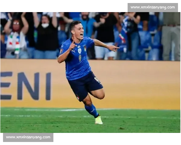 家与荣耀：拉斯帕多里泪别那不勒斯，双冠王传奇镌刻永恒